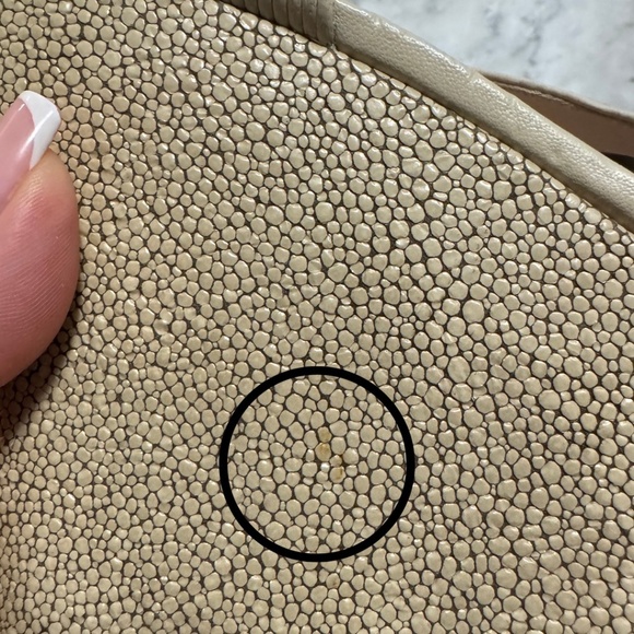 Elie Tahari Cream Leather Wedges - Picture 5 of 11